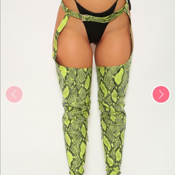💖 Sale was $149 will go back up💖New Glam Thigh High Snake Charmer Garter Boots - Picture 3 of 6
